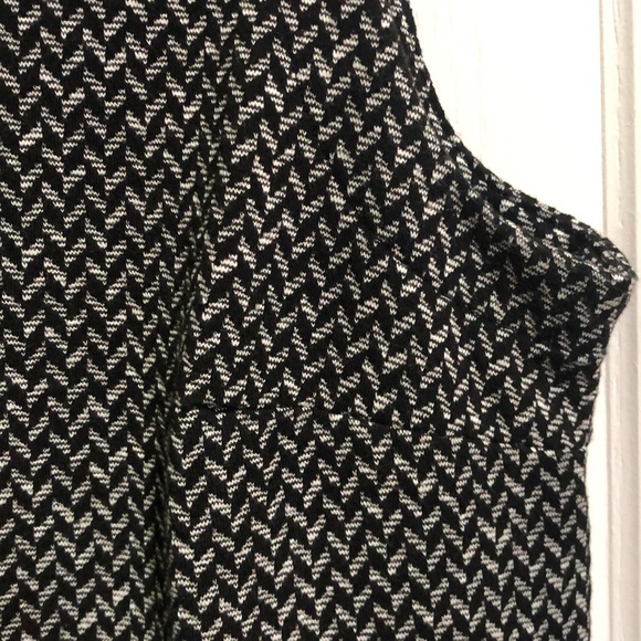 Banana Republic sleeveless top size Small - Picture 4 of 5